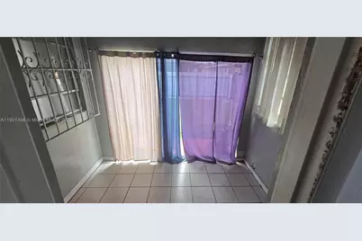 1648 NW 28th Ave, Miami, FL 33125 - Photo 12