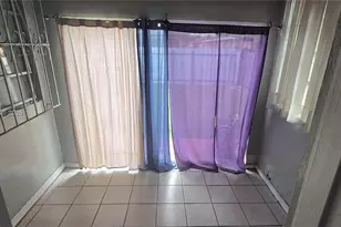 1648 NW 28th Ave, Miami, FL 33125 - Photo 12