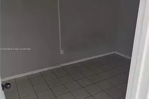 1648 NW 28th Ave, Miami, FL 33125 - Photo 6