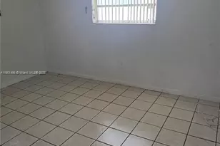 1648 NW 28th Ave, Miami, FL 33125 - Photo 10