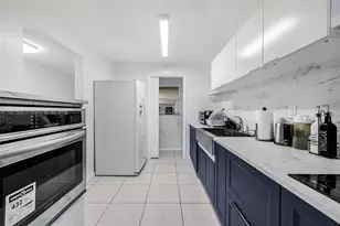 18001 N Bay Rd, Sunny Isles Beach, FL 33160 - Photo 12