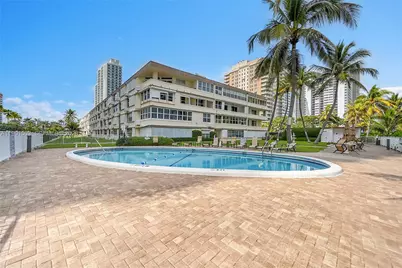 1936 S Ocean Dr #10B, Hallandale Beach, FL 33009 - Photo 14