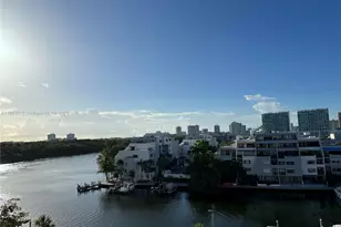 400 Kings Point Dr, Sunny Isles Beach, FL 33160 - Photo 20