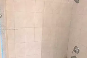 10140 Torchwood Ave, Plantation, FL 33324 - Photo 12