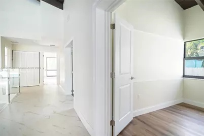 842 W Coco Plum Cir, Plantation, FL 33324 - Photo 26