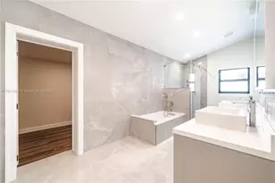 842 W Coco Plum Cir, Plantation, FL 33324 - Photo 32