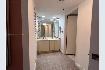 520 Brickell Key Dr #A900, Miami, FL 33131 - Photo 24