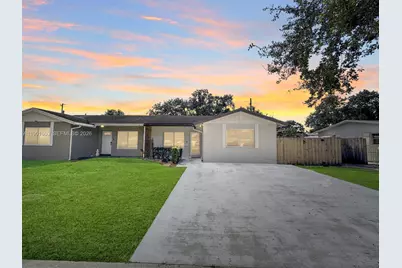9424 SW 52nd St, Cooper City, FL 33328 - Photo 4