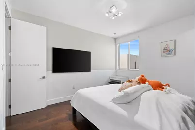 7540 NW 97th Pl, Doral, FL 33178 - Photo 32