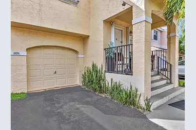 875 NW 99th Ave, Plantation, FL 33324 - Photo 6