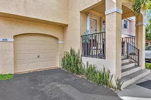 875 NW 99th Ave, Plantation, FL 33324 - Photo 6