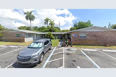 355 NW 32nd St, Oakland Park, FL 33309 - Photo 2