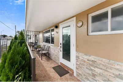 820 SW 17th Ave #1, Miami, FL 33135 - Photo 4