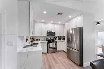 820 SW 17th Ave #1, Miami, FL 33135 - Photo 10