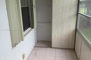 100 SW 132nd Way, Pembroke Pines, FL 33027 - Photo 10