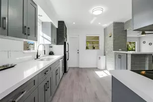 230 NE 2nd Pl, Dania Beach, FL 33004 - Photo 10