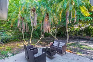 230 NE 2nd Pl, Dania Beach, FL 33004 - Photo 34