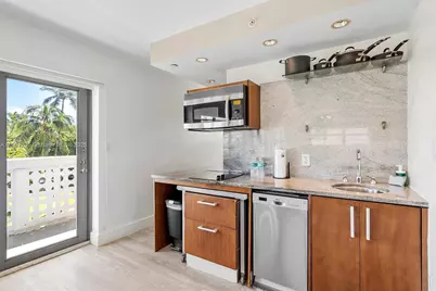 1024 Ocean Dr #A301, Miami Beach, FL 33139 - Photo 14