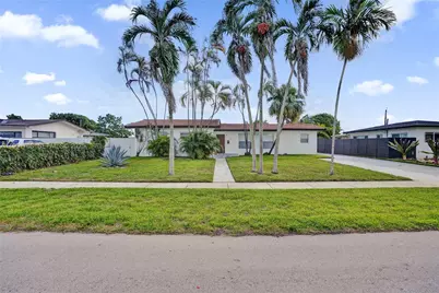 5750 NW 111th St, Hialeah, FL 33012 - Photo 28