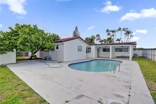 5750 NW 111th St, Hialeah, FL 33012 - Photo 26