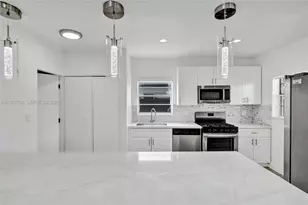 5750 NW 111th St, Hialeah, FL 33012 - Photo 2