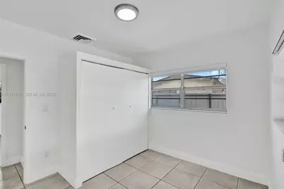5750 NW 111th St, Hialeah, FL 33012 - Photo 24
