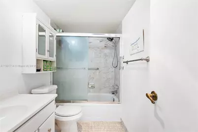 8900 Washington Blvd #404, Pembroke Pines, FL 33025 - Photo 14