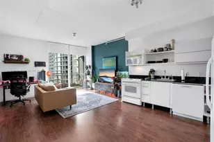 690 SW 1st Ct, Miami, FL 33130 - Photo 1