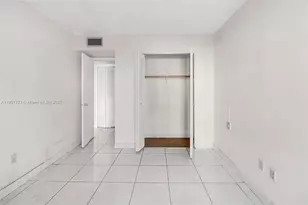 1051 SW 1st St, Miami, FL 33130 - Photo 10