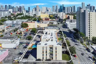 1051 SW 1st St, Miami, FL 33130 - Photo 2