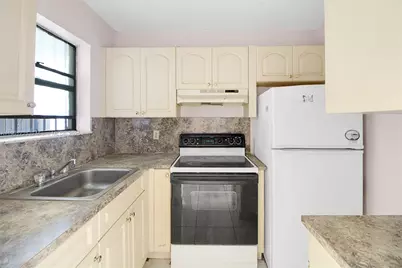 1051 SW 1st St #110, Miami, FL 33130 - Photo 8