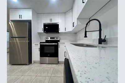 3089 E Yarmouth  E #3089, Boca Raton, FL 33434 - Photo 2