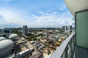 851 NE 1st Ave, Miami, FL 33132 - Photo 26