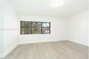 6080 W 26th Ct, Hialeah, FL 33016 - Photo 8