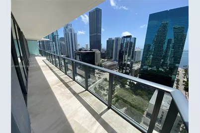 1300 S Miami Ave #2405, Miami, FL 33131 - Photo 22