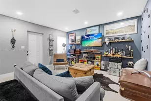 1240 NW 38th St, Miami, FL 33142 - Photo 8