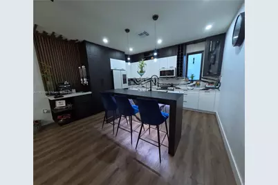 4256 NW 83rd Ave, Doral, FL 33166 - Photo 4