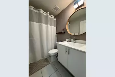 4256 NW 83rd Ave, Doral, FL 33166 - Photo 12