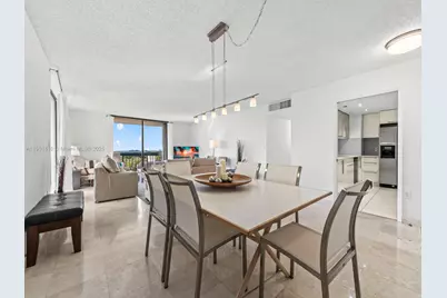 600 Biltmore Way #902, Coral Gables, FL 33134 - Photo 4