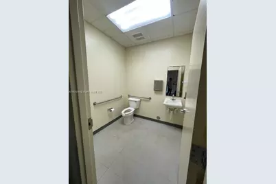 10380 W State Road 84 #3, Davie, FL 33324 - Photo 4