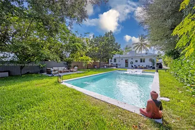 11 NW 45th St, Miami, FL 33127 - Photo 26