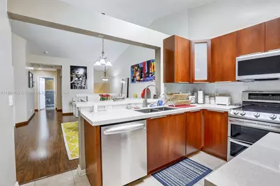 1002 NW 105th Ave #D-121, Plantation, FL 33322 - Photo 16