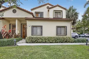 1002 NW 105th Ave, Plantation, FL 33322 - Photo 1