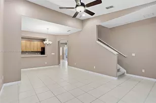 935 Davenwood Ct, Orlando, FL 34761 - Photo 2
