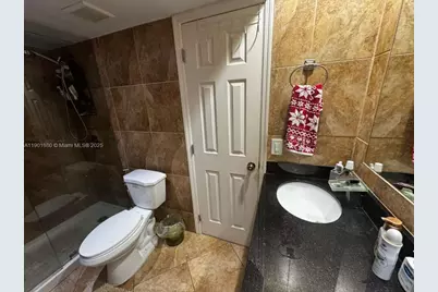 19416 NE 26th Ave #111B, Miami, FL 33180 - Photo 4