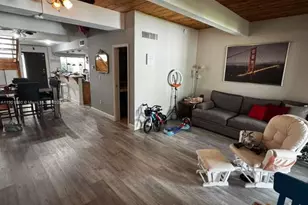 19416 NE 26th Ave, Miami, FL 33180 - Photo 10