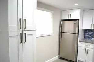 8045 SW 107th Ave, Miami, FL 33173 - Photo 2