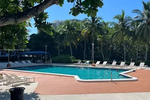 2851 NE 183rd St, Aventura, FL 33160 - Photo 18