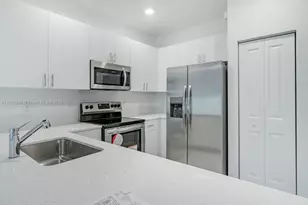 207 SW 159th Ter, Pembroke Pines, FL 33027 - Photo 12