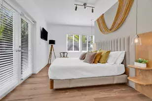 901 NW 7th Street Rd, Miami, FL 33136 - Photo 46